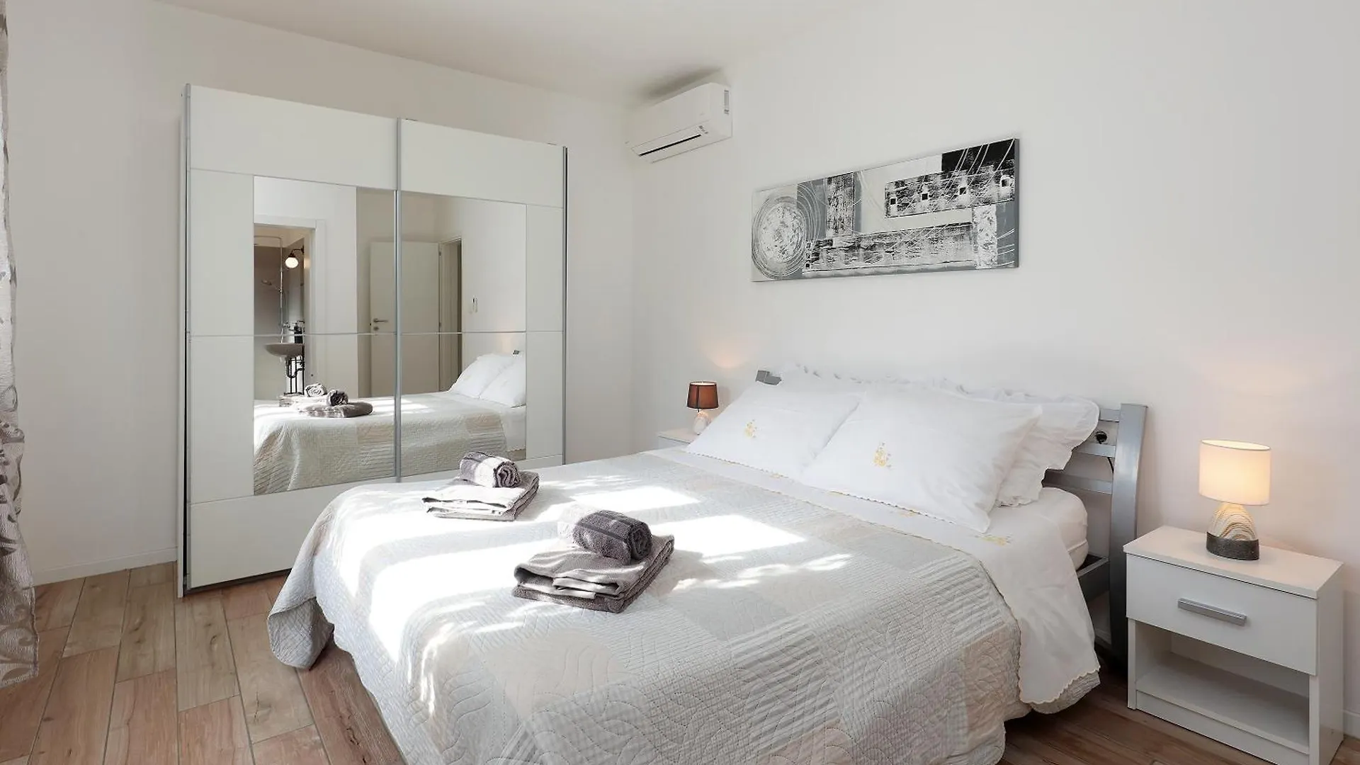 Villa Marconi Potpican 0*,  Croatia